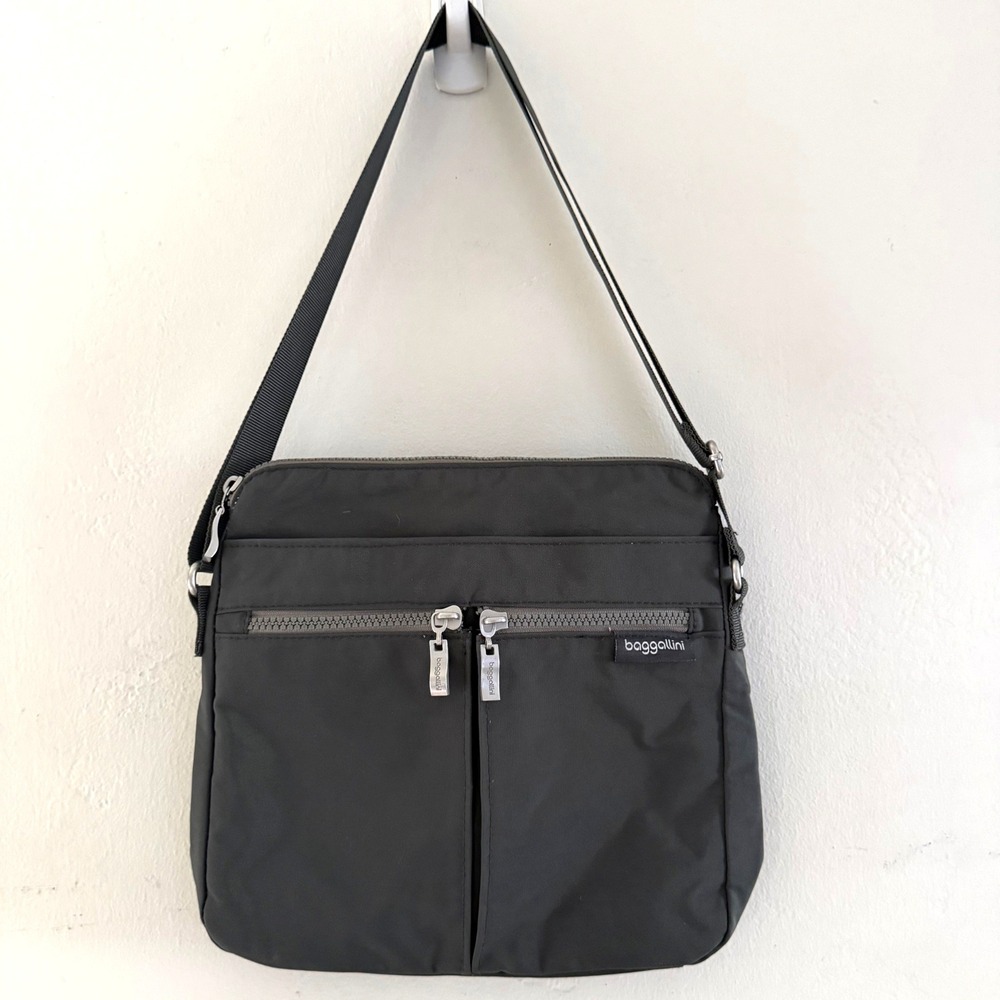 Baggallini Crossbody‎ Gray Purse Travel Bag 10 x 10
